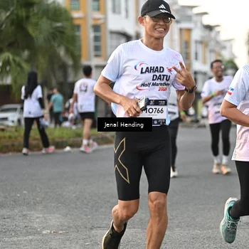 Runner Photo 7699609