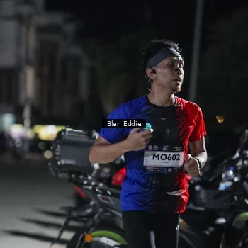 Runner Photo 7699611