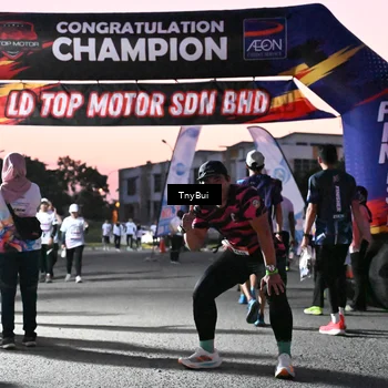 Runner Photo 7699620