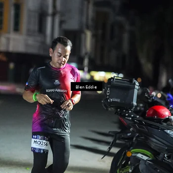 Runner Photo 7699638