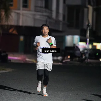 Runner Photo 7699642