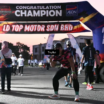 Runner Photo 7699643