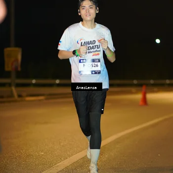 Runner Photo 7699649