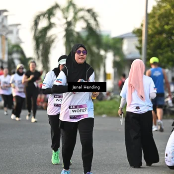 Runner Photo 7699651