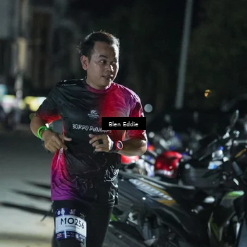 Runner Photo 7699653
