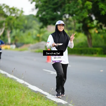 Runner Photo 7699657