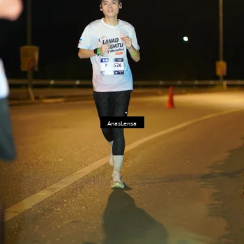 Runner Photo 7699659
