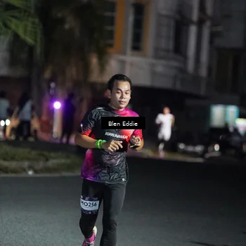 Runner Photo 7699663