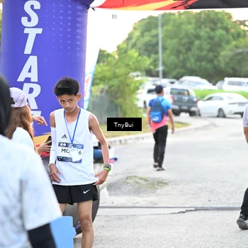 Runner Photo 7699671