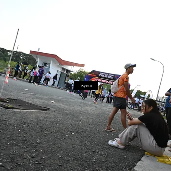 Runner Photo 7699675