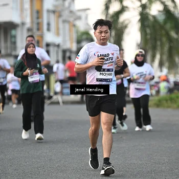 Runner Photo 7699681