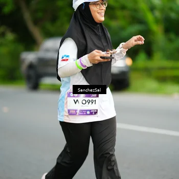 Runner Photo 7699686