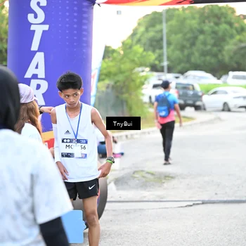 Runner Photo 7699687