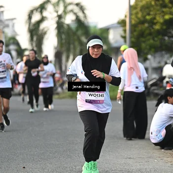 Runner Photo 7699692