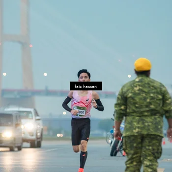 Runner Photo 7699698