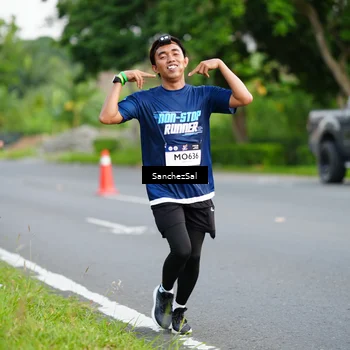 Runner Photo 7699717