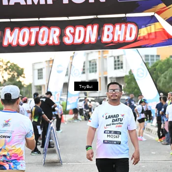 Runner Photo 7699733