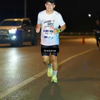 Runner Photo 7699749