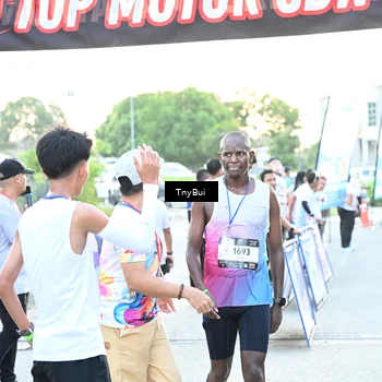 Runner Photo 7699771
