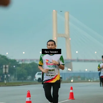 Runner Photo 7699774