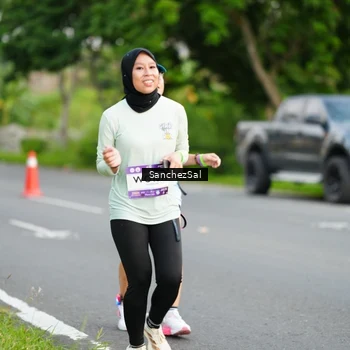 Runner Photo 7699778