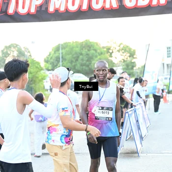 Runner Photo 7699780