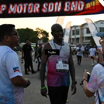 Runner Photo 7699797