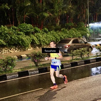 Runner Photo 7699803