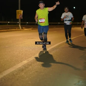 Runner Photo 7699813