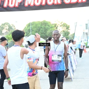 Runner Photo 7699814