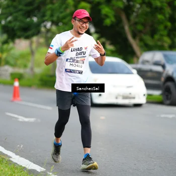 Runner Photo 7699827