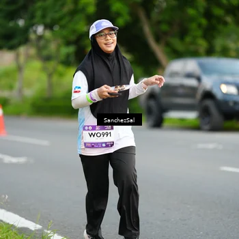 Runner Photo 7699831
