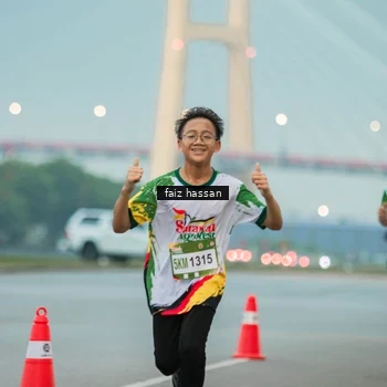 Runner Photo 7699835