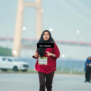 Runner Photo 7699843