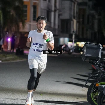 Runner Photo 7699850