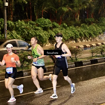 Runner Photo 7699851