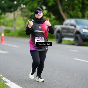 Runner Photo 7699865