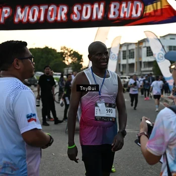 Runner Photo 7699869