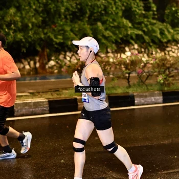 Runner Photo 7699870