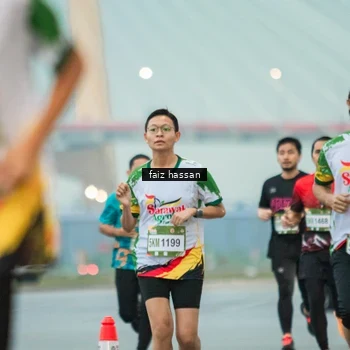 Runner Photo 7699871
