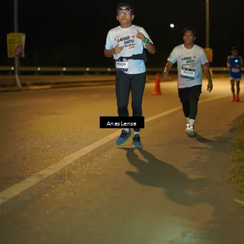 Runner Photo 7699873