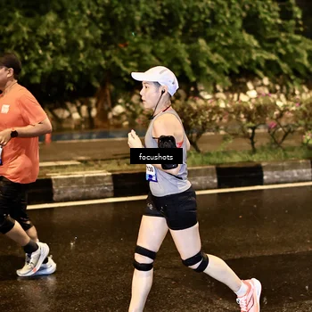 Runner Photo 7699875