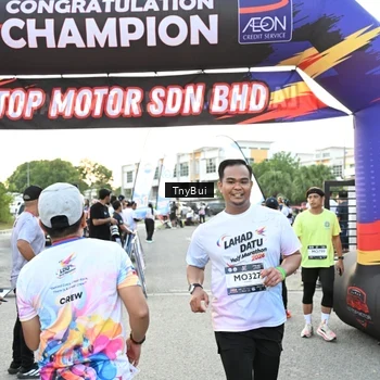 Runner Photo 7699880