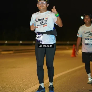 Runner Photo 7699885
