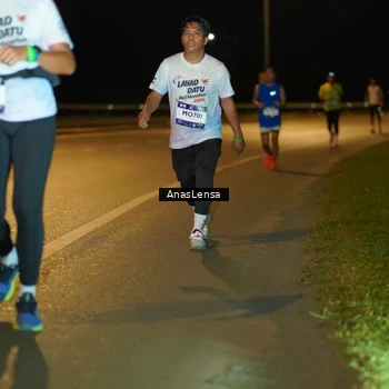 Runner Photo 7699889