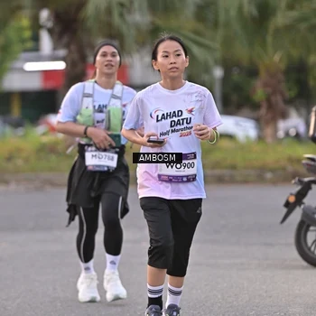 Runner Photo 7699897