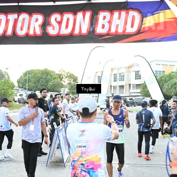 Runner Photo 7699913