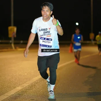 Runner Photo 7699914