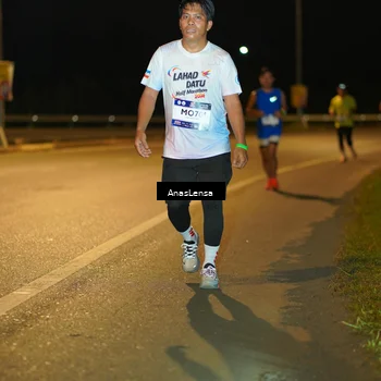 Runner Photo 7699916