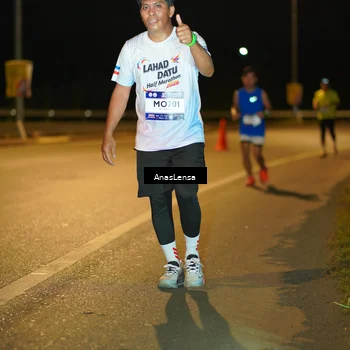 Runner Photo 7699917